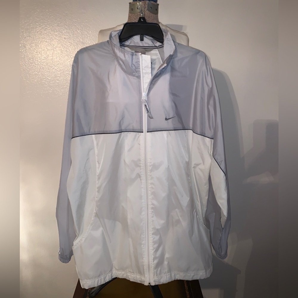 Nike Vintage Windbreaker Jacket Size XL NWOT
